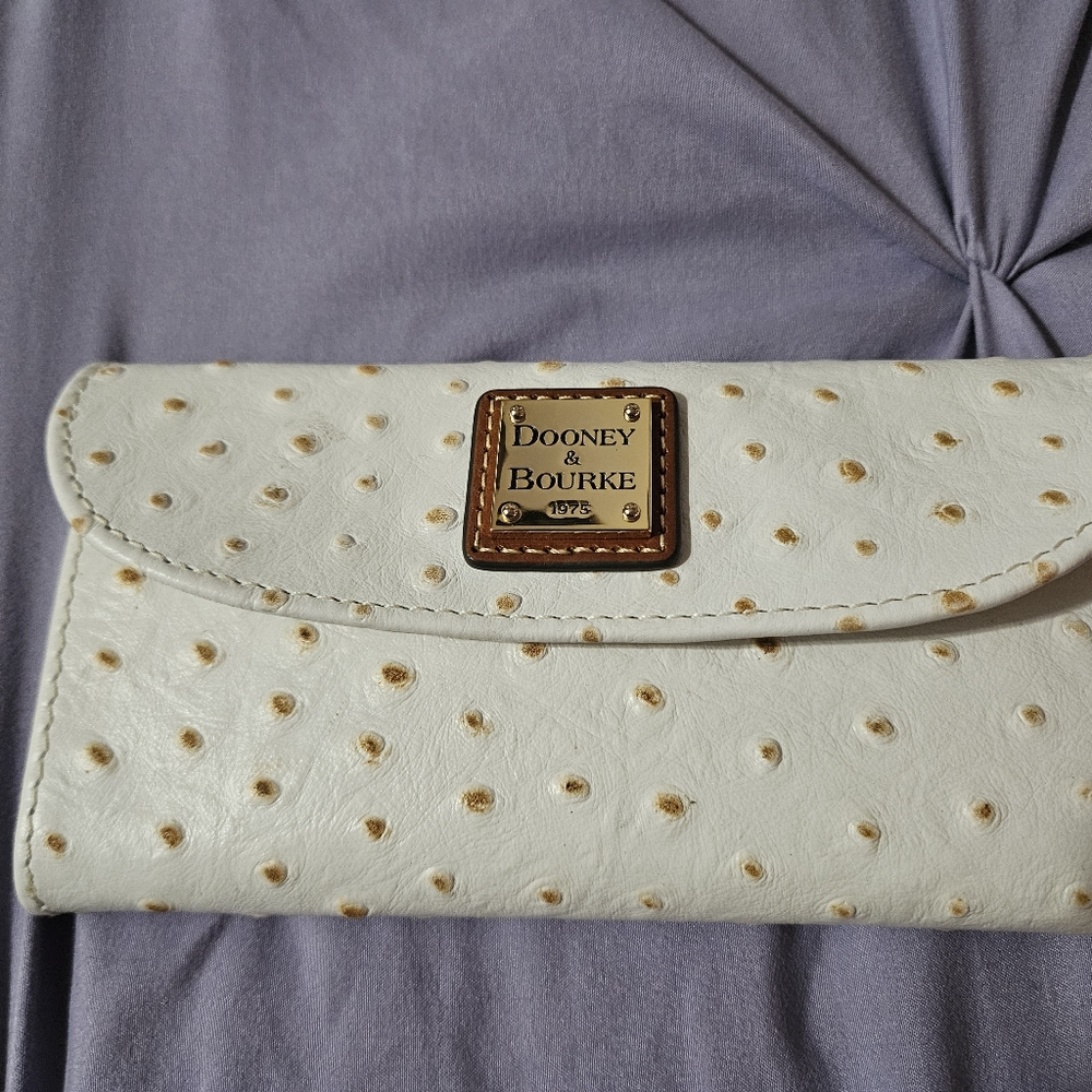 Dooney clutch wallet